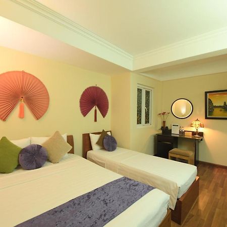 Holiday Lakeview Hotel Hanoi Zewnętrze zdjęcie