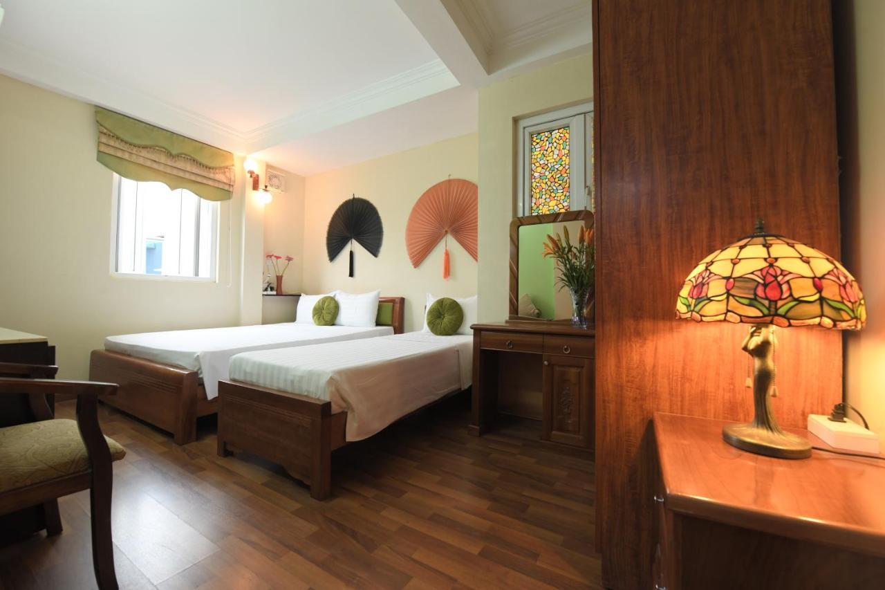 Holiday Lakeview Hotel Hanoi Zewnętrze zdjęcie