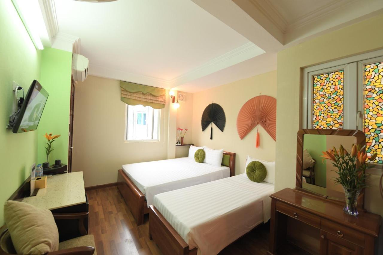 Holiday Lakeview Hotel Hanoi Zewnętrze zdjęcie